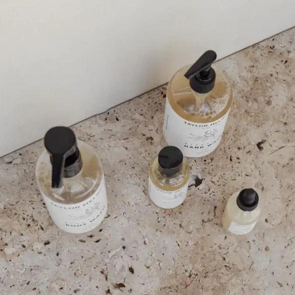 2 fl oz. ℮ Taylor Melrose® Ultra Hydrating Facial Serum