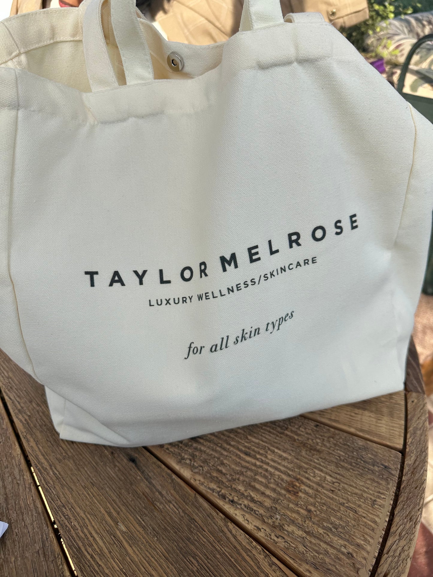 Taylor Melrose Canvas Tote Bag – Durable, Versatile, and On-Trend